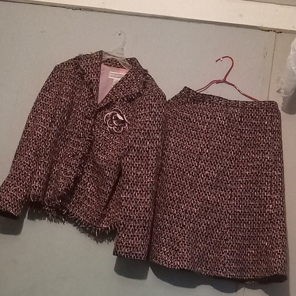 Jessica Howard Black and Pink Tweed Blazer and Skirt Set